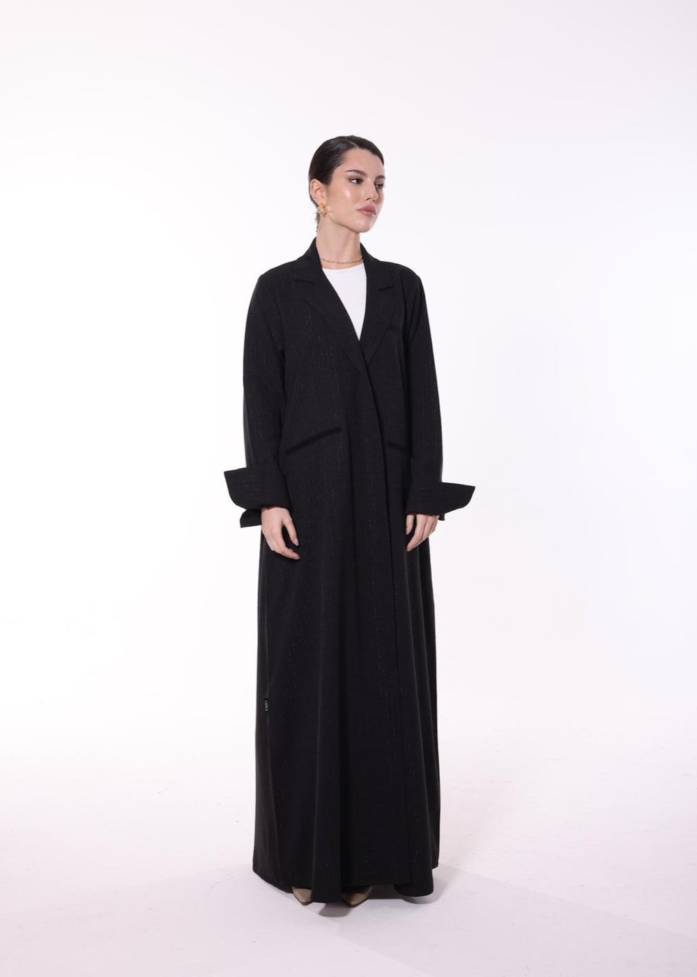 W8 BLACK